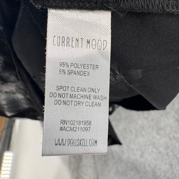 Current Mood Slick Should Be Dancing Floral Satin Lace Up Pants Black Medium - Picture 5 of 5